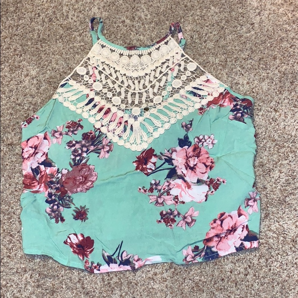 Crop top